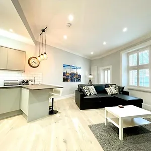  Apartment Gorgeous 2br & Bolt-hole