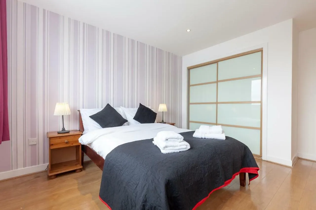 Apartment Stylish Penthouse Suite Edinburgh United Kingdom