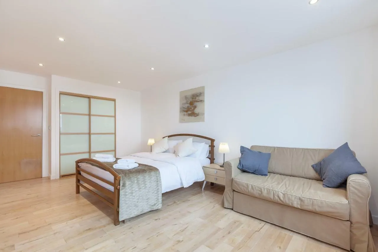 Apartment Stylish Penthouse Suite Edinburgh